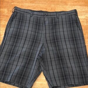 Izod Men's Plaid Charcoal Shorts